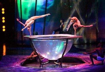 Le Cirque du Soleil déboule aux AVN Awards 2013